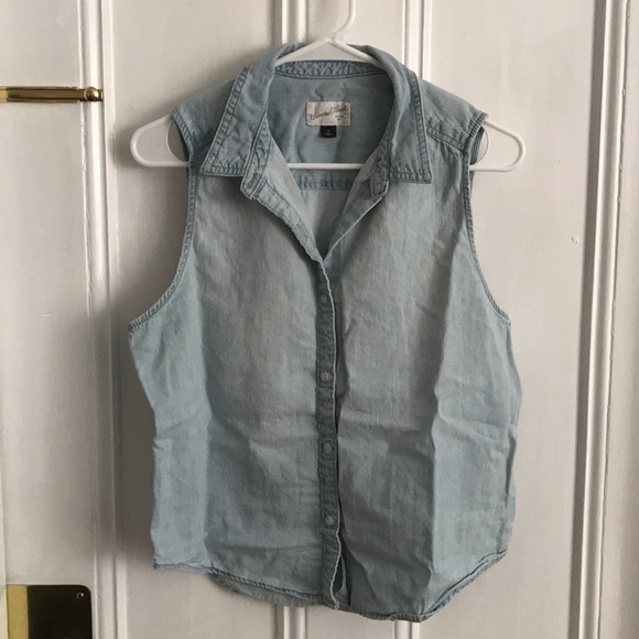 Universal Thread Sleeveless Denim Button-Up - Picture 1 of 4